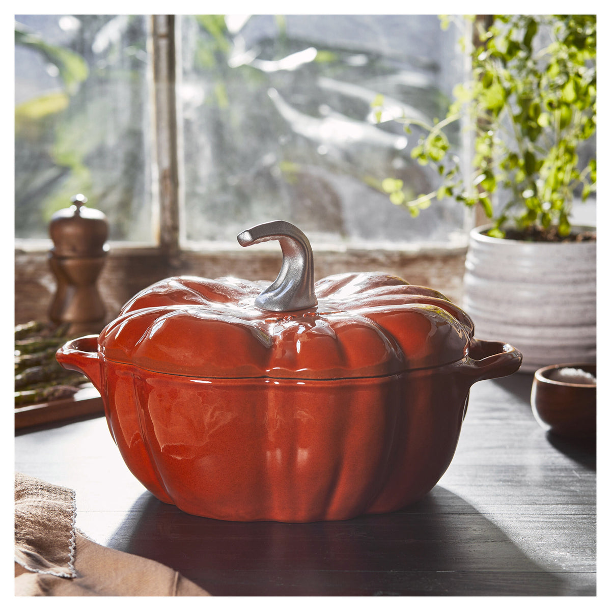 STAUB Gusseisen-Bräter Kürbis Ø24cm / 3.25L 'La Cocotte'