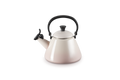 Le Creuset Flötenkessel 1,6L Kone „Shell Pink“
