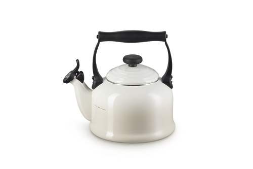 Le Creuset Fluitketel 2,1L Tradition 'Meringue'