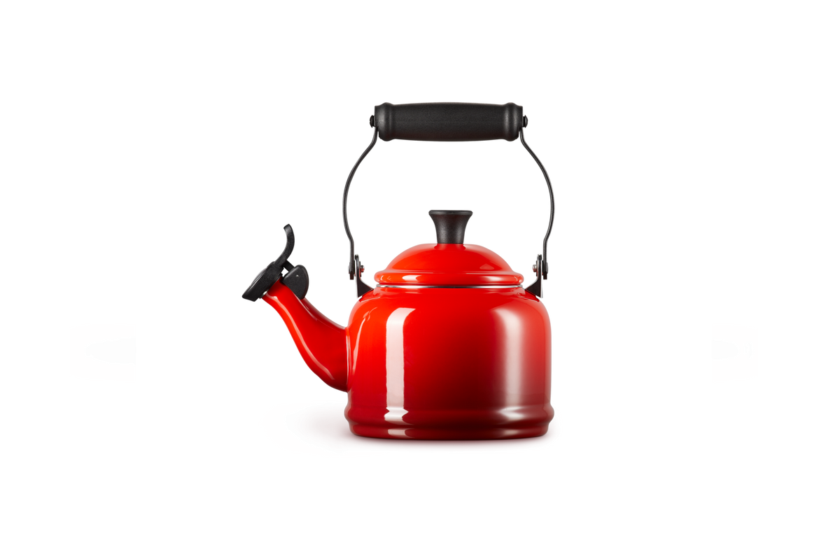Le Creuset Flötenkessel 1,1L Demi 'Kirschrot'