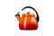 Le Creuset Pfeifender Wasserkocher 2,1 l mit Glocke 'Orangerot'