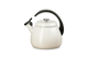 Le Creuset Pfeifender Wasserkocher 2,1L Cloche 'Meringue'