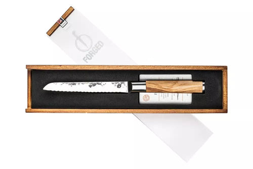 Geschmiedetes Universalmesser mit Wellenschliff 'Olive'