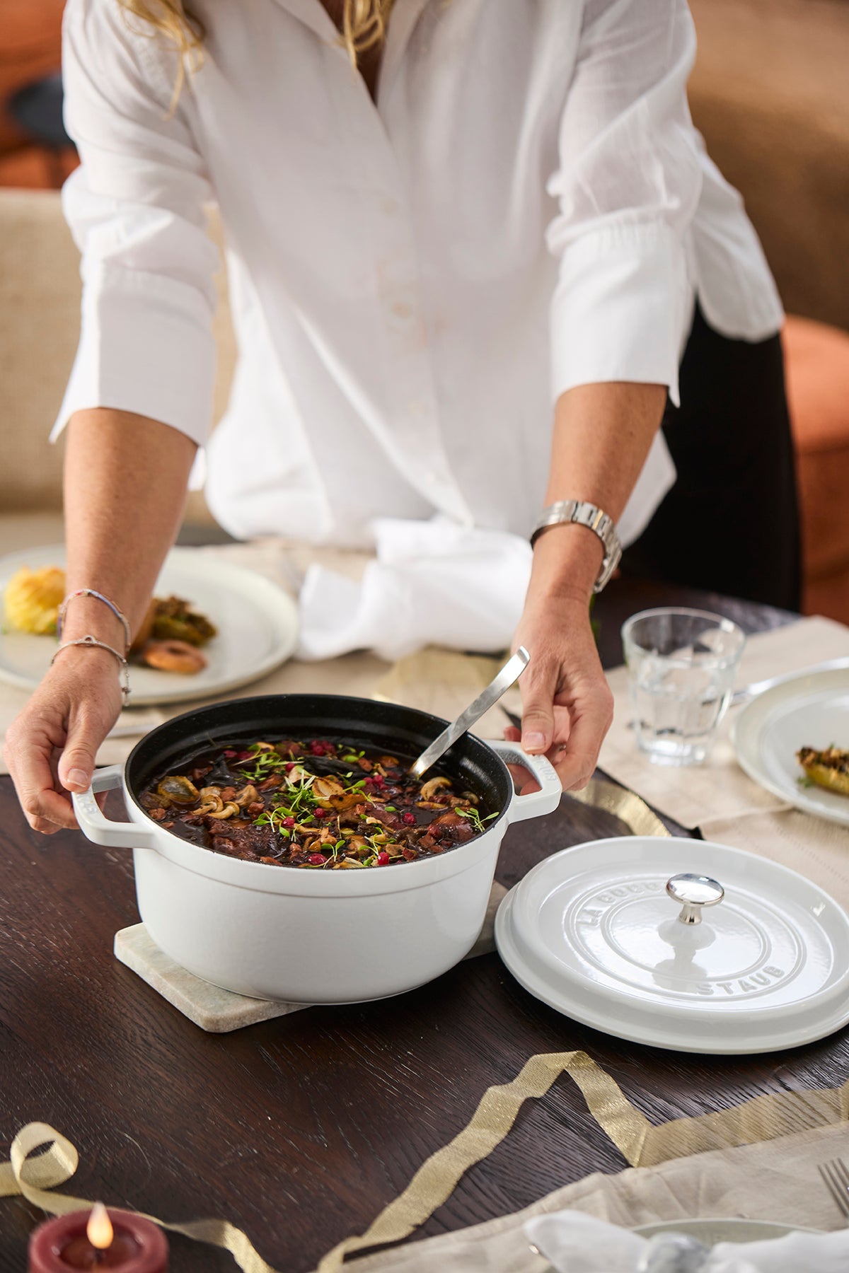 STAUB Gusseiserner Bräter Weiß Ø26cm / 5.25L 'La Cocotte'